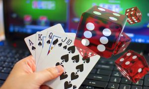 Exploring the physics of online slot machines